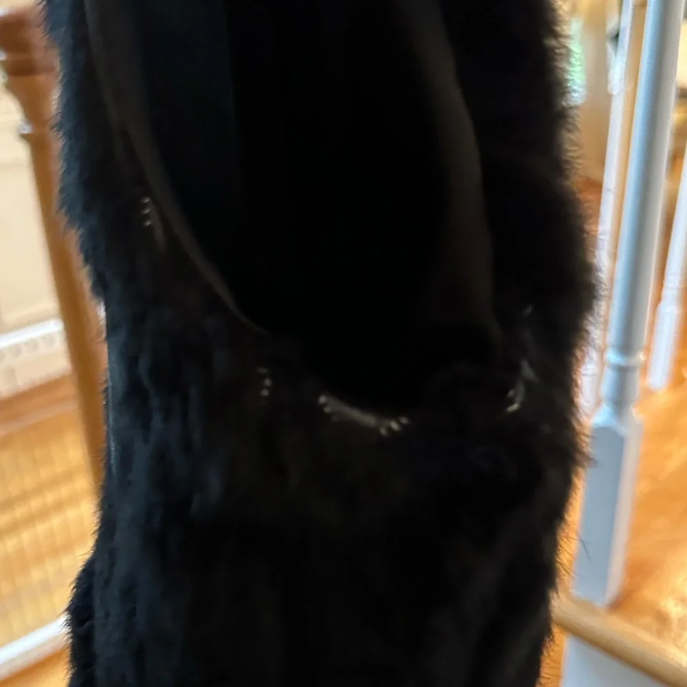 Authentic Rabbit Fur Vest - Picture 4 of 5